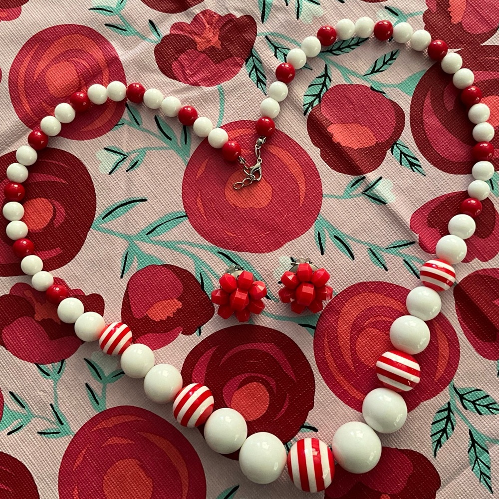 SET: Vintage Clip-On Hong Kong Striped Bauble Necklace Red